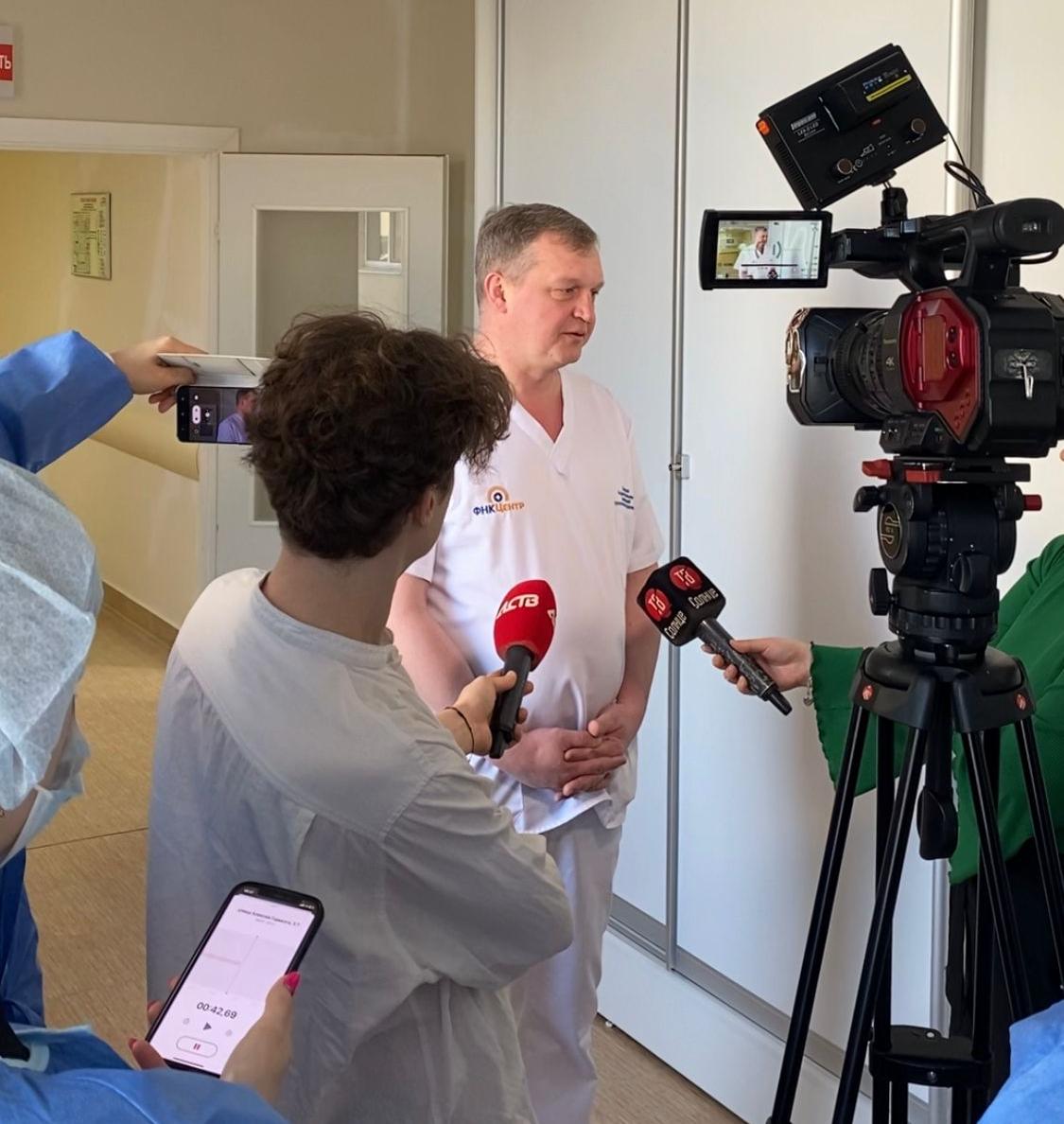 Заведующий урологическим отделением принял участие в региональном мастер-классе на Сахалине