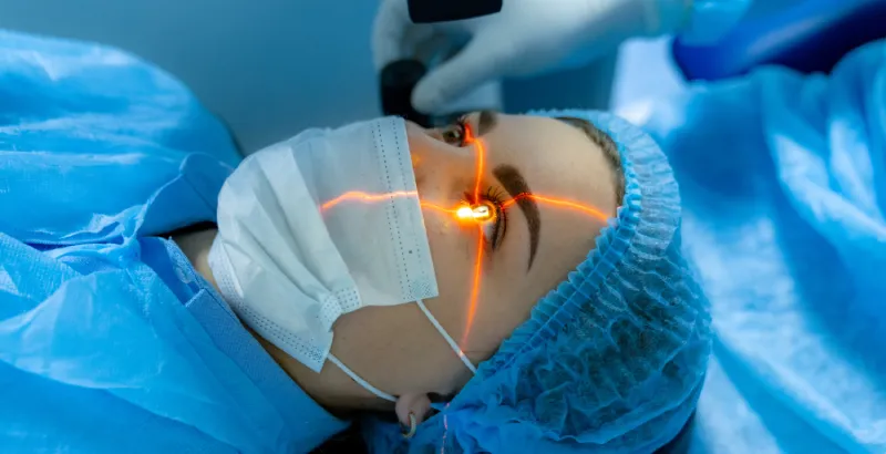 Замена хрусталика глаза